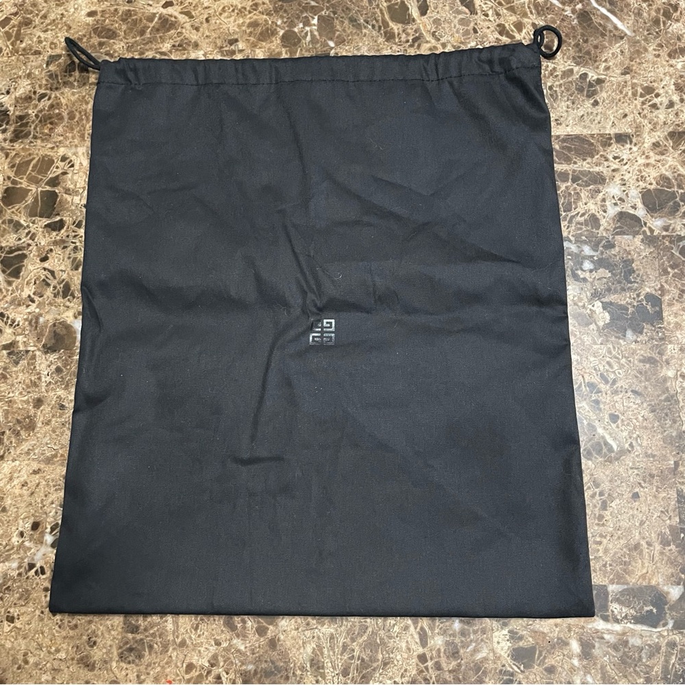 Givenchy Dust Bag - Picture 2 of 2